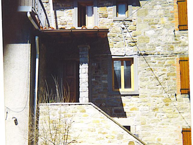 Stabile/Palazzo in vendita a Chitignano