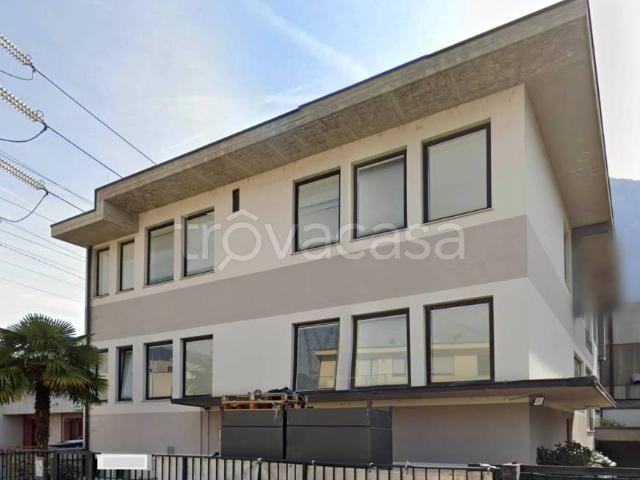 Stabile/palazzo in vendita a Bolzano via braille, Oltrisarco Aslago