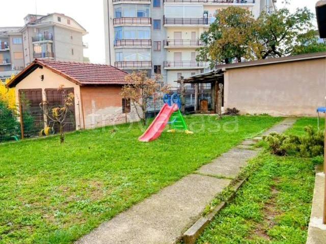 Stabile/palazzo in vendita a Borgo San Dalmazzo