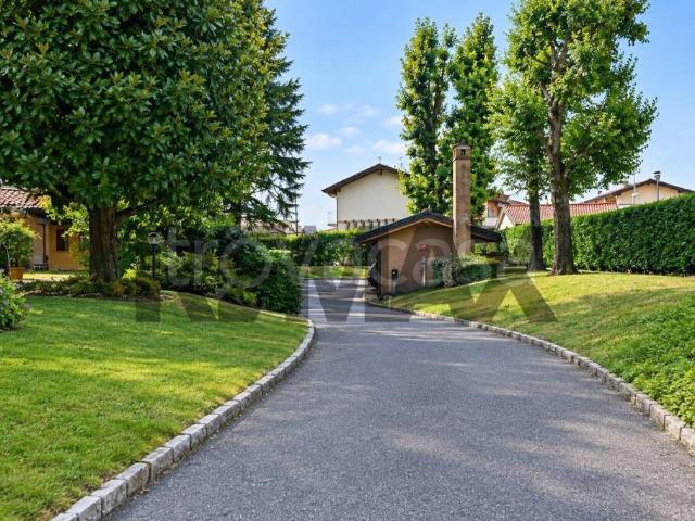 Stabile/palazzo in vendita a Barzana