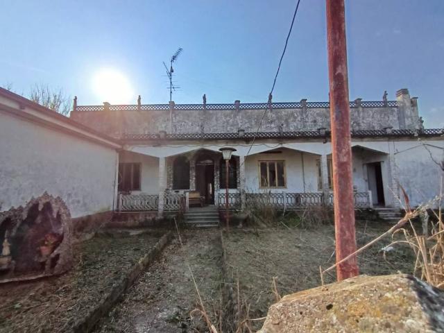 Stabile/palazzo in vendita a Goito via Cerri, Cerlongo
