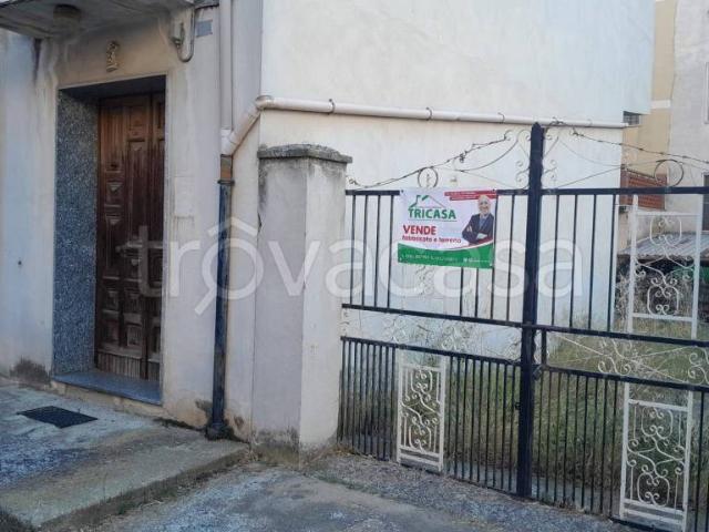 Stabile/palazzo in vendita a Doria, Cassano all'Ionio