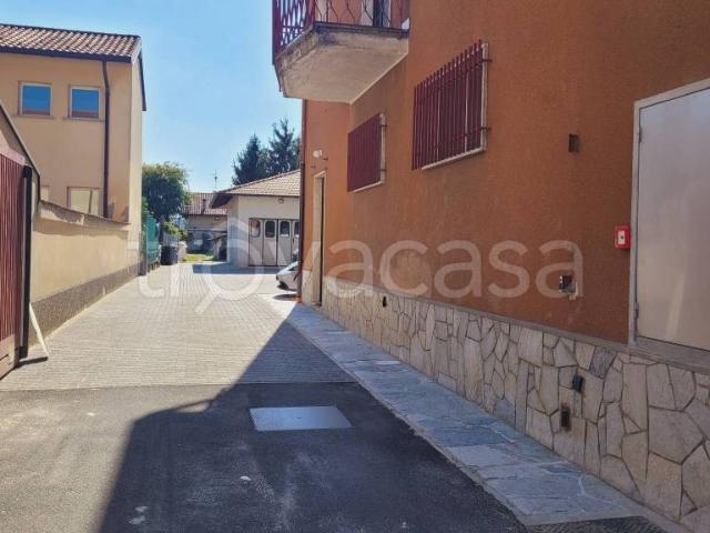 Stabile/palazzo in vendita a Ferno via Guglielmo Oberdan