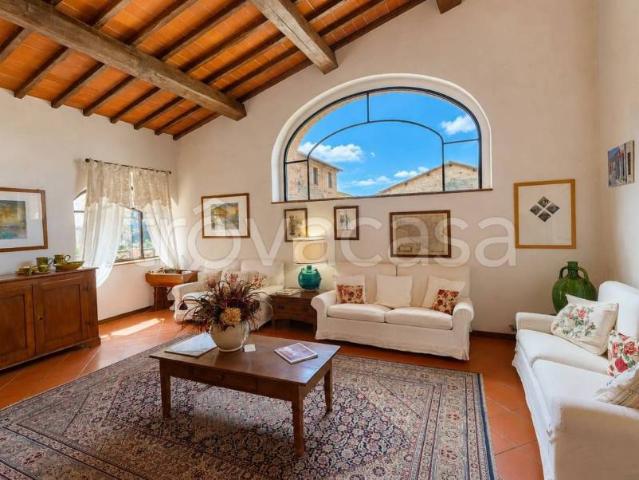 Stabile/palazzo in vendita a Monteriggioni via I° Maggio