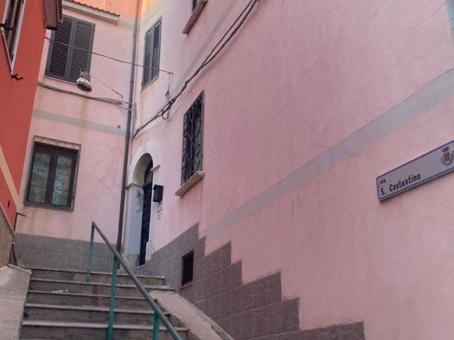 Stabile/Palazzo in vendita a Melito di Porto Salvo