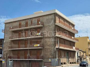 Stabile/palazzo in vendita a Milazzo via Corriolo Nazionale
