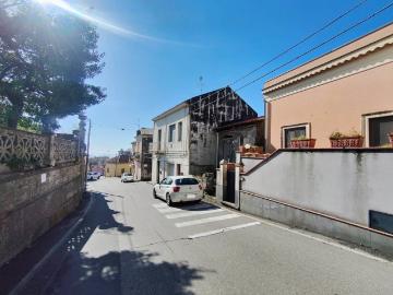 Stabile/Palazzo in vendita a Milo