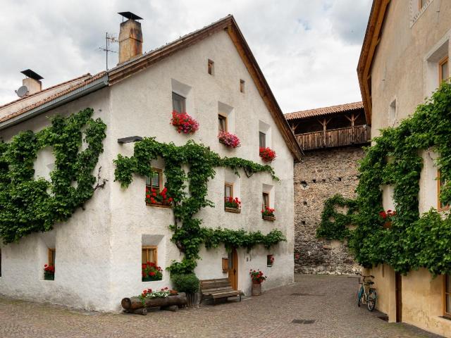 Stabile/Palazzo in vendita a San Sebastiano da Po