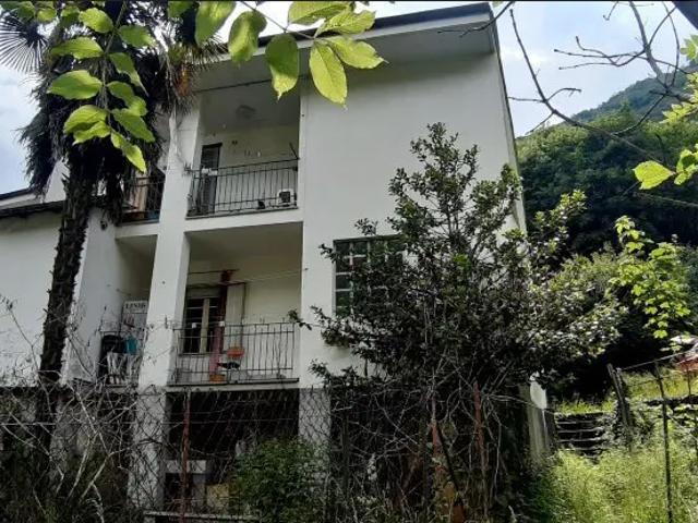 Stabile/Palazzo in vendita a Pont Canavese