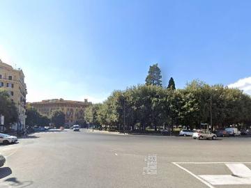 STABILE/PALAZZO in VENDITA a ROMA PRATI di 23 vani