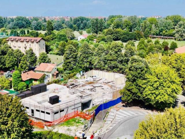 Stabile/palazzo in vendita a Torino strada del Meisino, 59, Sassi