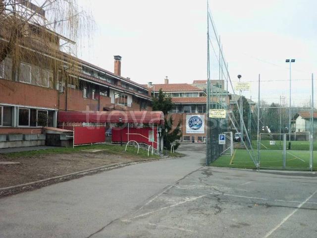 Stabile/palazzo in vendita a Torino via Spoleto, 9, Lucento