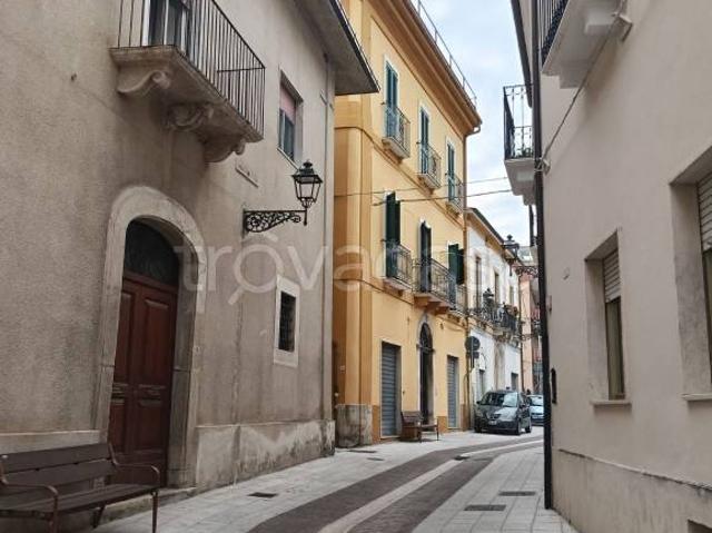 Stabile/palazzo in vendita a Torre de' Passeri
