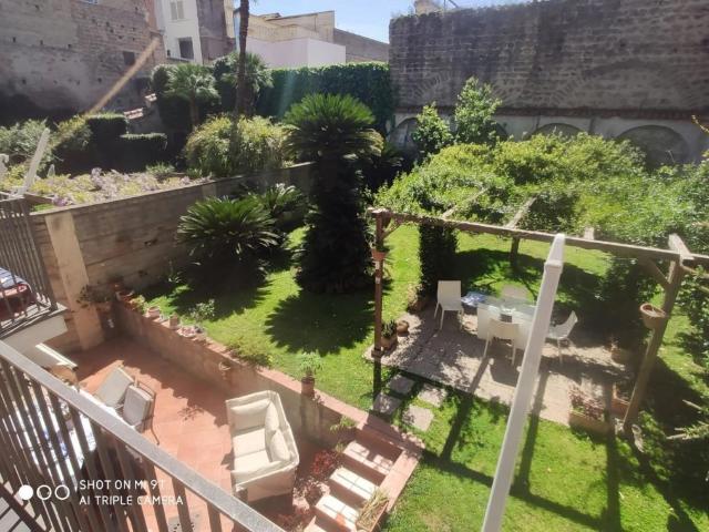 Stabile/palazzo in vendita ad Aversa