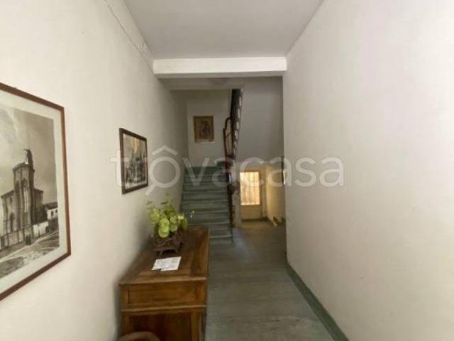 Stabile/palazzo in vendita ad Arezzo via Curtatone, San Donato Ospedale