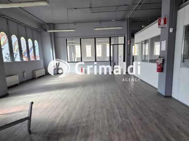 Stabile/palazzo in affitto a Milano via Piero Portaluppi, 11, Viale Ungheria Mecenate