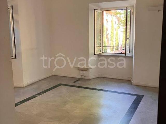Stabile/palazzo in affitto a Roma, Salario Porta Pia