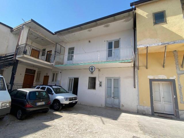 Stabile/Palazzo quadrilocale 90mq