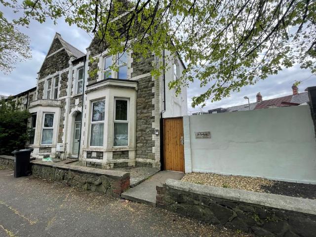 Stacey Road, Cardiff, CF24 3 bed apartment to rent £1,485 pcm £343 pw