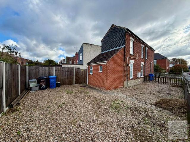 Stacy Road, Norwich NR3, 2 bed flat to rent, £900 pcm | PrimeLocation
