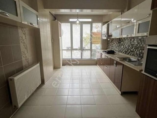 Stadın Hemen Yanında Emsalsiz Kiralık 2+1 Daire