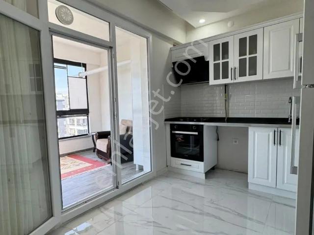 Stad Arkasında Sıfır Satılık 2+1 Daire