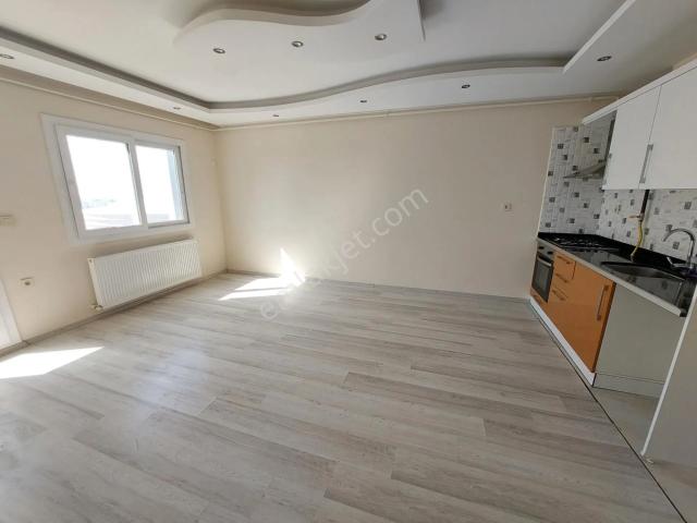 #stad Karşısı Anayola Yakın Kombili Kiralık 2+1 Daire