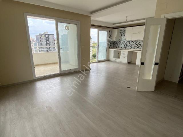 Stad Karşısı Cadde Üstü