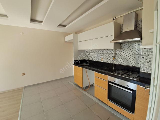 Stad Karşısı Kombilı Kiralık 2+1 Daire