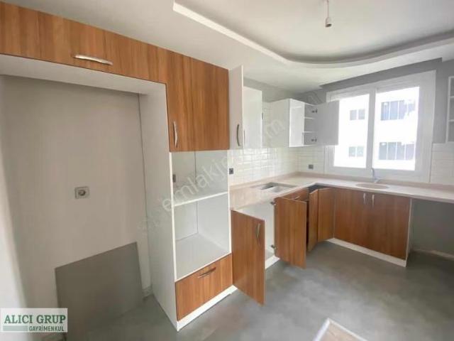 #stad Yanı Site İçi Kat Mülkiyetli Satılık 3+1 Cep Mutfak Daire
