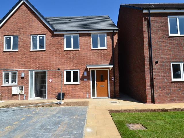 Stadium Road, Hall Green, Birmingham B28, 2 bed terraced house to rent, £1,250 pcm | PrimeLocation
