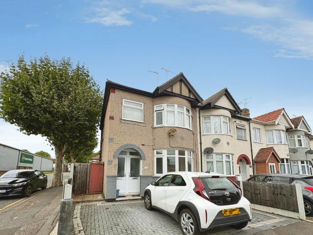 Stadium Road, Southend On Sea SS2, 1 bed flat to rent, £950 pcm | PrimeLocation