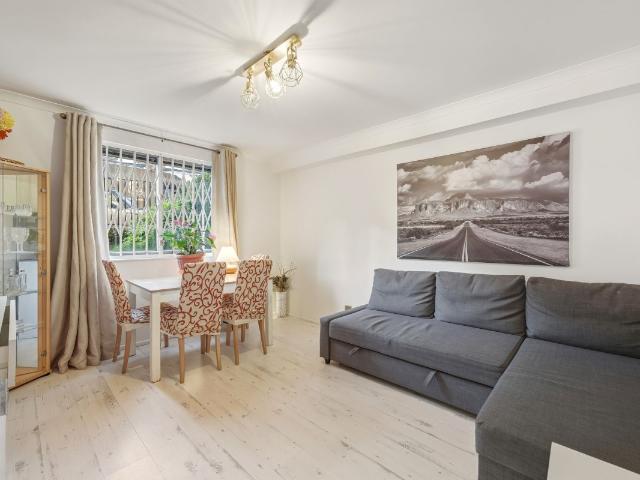 Stadium St, Chelsea SW10, 1 bed flat to rent, £2,500 pcm | PrimeLocation