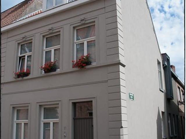 Stadswoning met 3 slaapkamers en badkamers ensuite