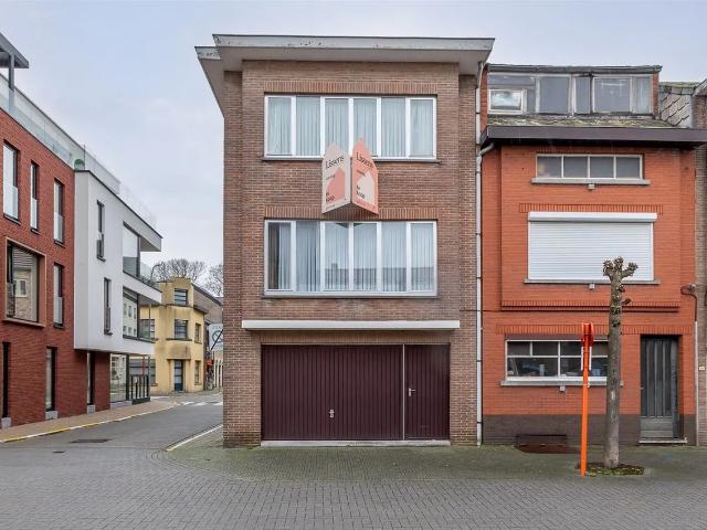 Stadswoning met 2 slk en ruimte inpandige garage te Scherpenheuvel
