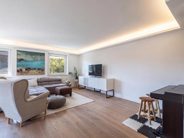 Stadtnah und grün! Großzügige 4 Zimmer Wohnung in Salzburg Anif