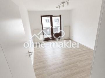 Stadtnah und ruhig: Gut geschnittene 2 Zi. Wohnung mit Balkon & Tiefgarage – fußläufig zum Bahnhof