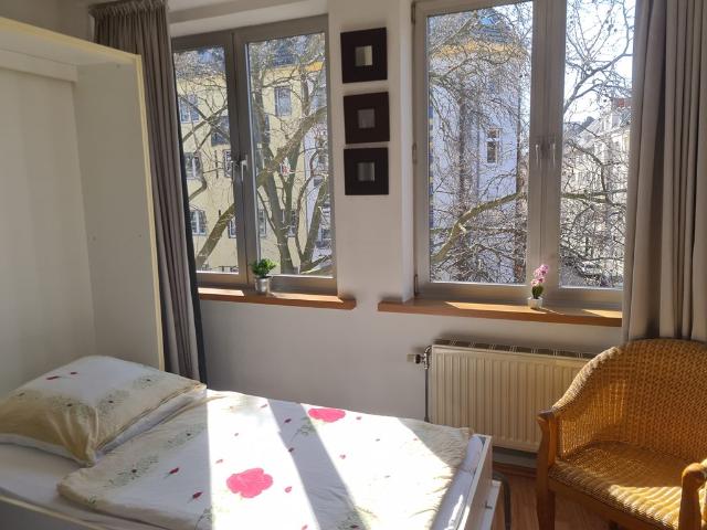 Stadtnah wohnen Apartment im Agnesviertel Video online – zeitwohnen.de