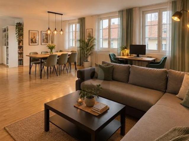 STADTNAH, MODERN UND LICHTDURCHFLUTET