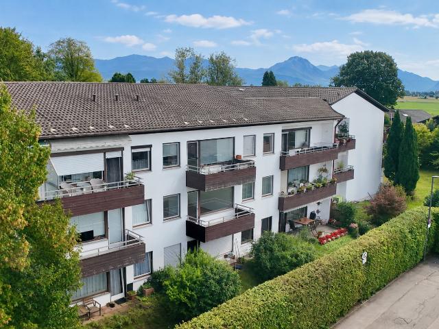 Stadtnahe 1 Zimmer Wohnung mit Balkon und Bergblick!
