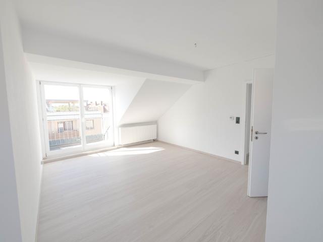 Stadtnahe, modernisierte 3 Zimmer Mietwohnung! | Reinhart Immobilien Marketing