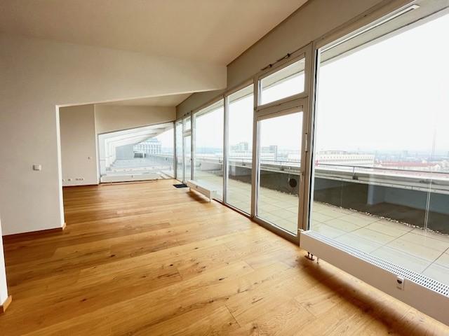 Stadtblick, Dachterrasse, viel Raum: Ihr neues Zuhause in luftiger Höhe!