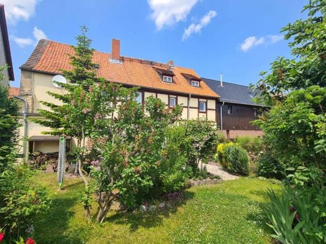 Stadthaus, Mehrgenerationenhaus mit viel Platz im schönen Hadmersleben