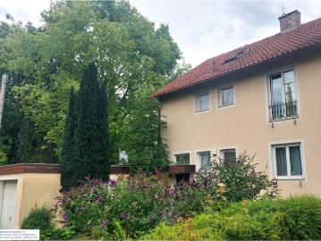Stadthaus mit großem Garten in Zentrumsnähe von Tulln mit Potential und Sanierungsbedarf