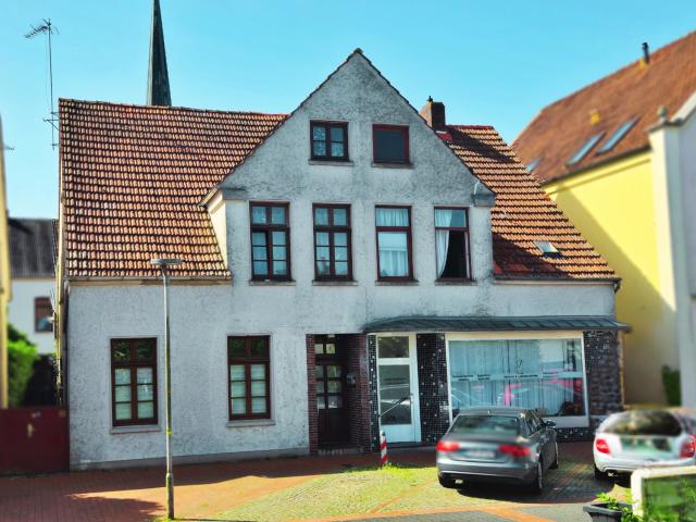 Stadthaus mit Ladenzeile in Brake Wohnen und Arbeiten zentral und unter einem Dach