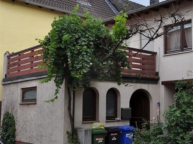 STADTHAUS MIT POTENTIAL NÄHE ZENTRUM