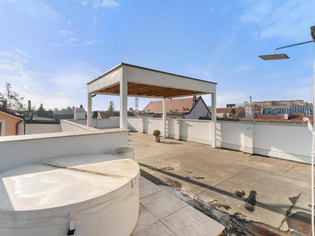 Stadtvilla an einer der exklusivsten Adressen der Gartenstadt Tulln