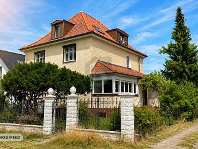 STADTVILLA IM STIL DER 30ER JAHRE 3 EINHEITEN