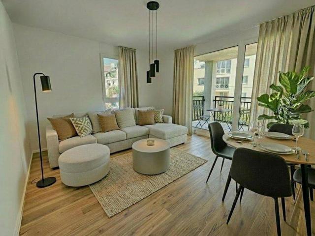 Charmante 2 Zimmer Wohnung mit großem Balkon und schönem Ausblick STADTVILLEN WILHELMINENBERG