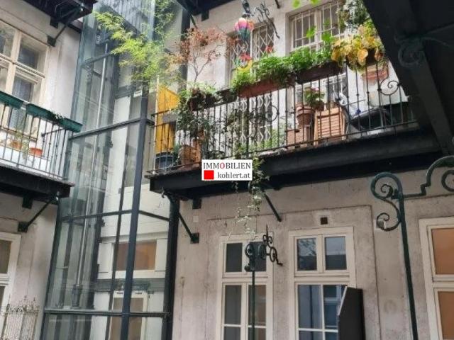 STADTWOHNUNG, 2 ZIMMERWOHNUNG MIT ALLEN NEBENRÄUMEN